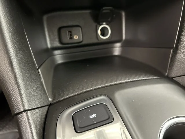 Used 2018 White Chevrolet LS image 17