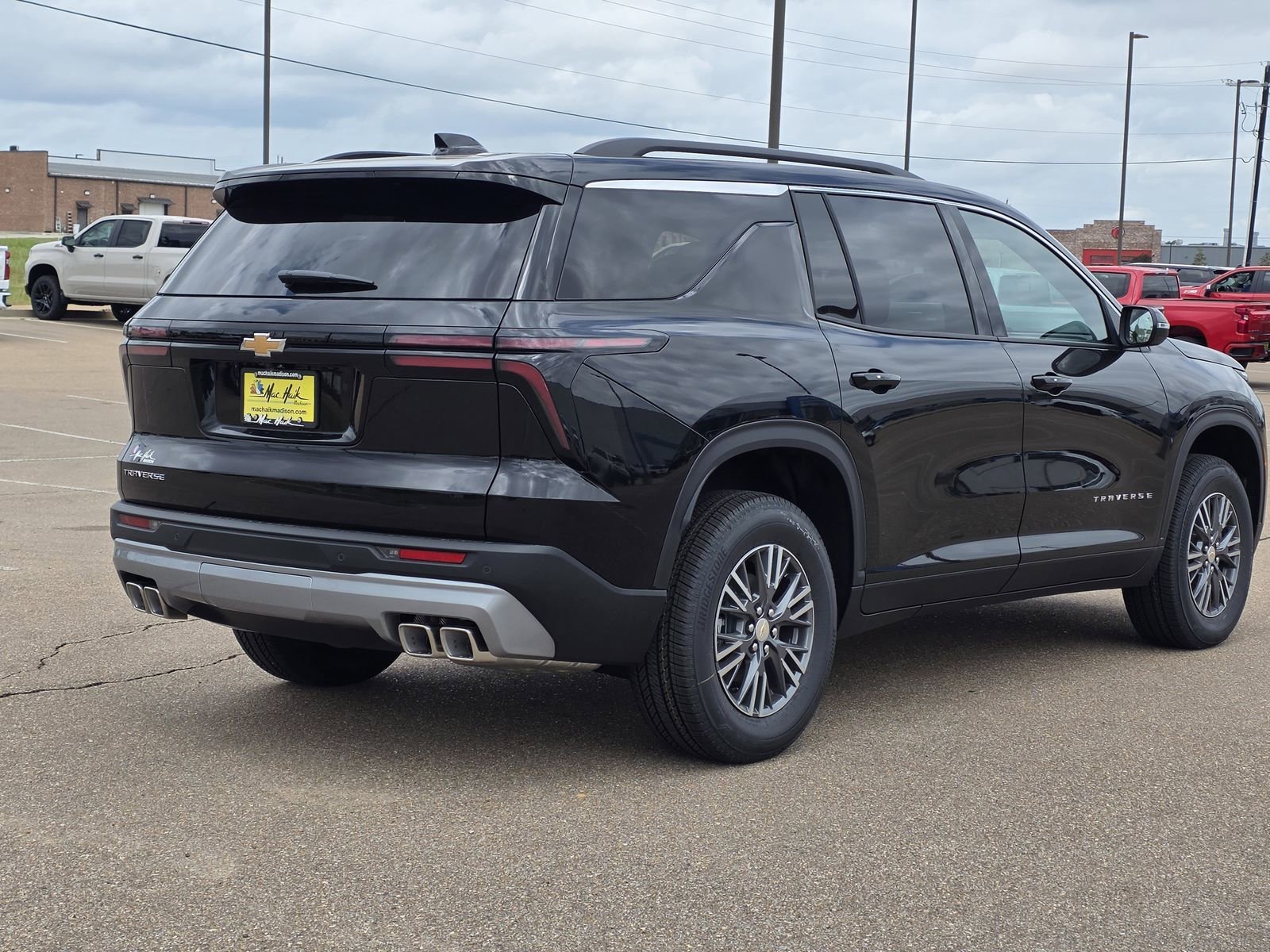 New 2026 Mosaic Black Metallic Chevrolet LT image 4