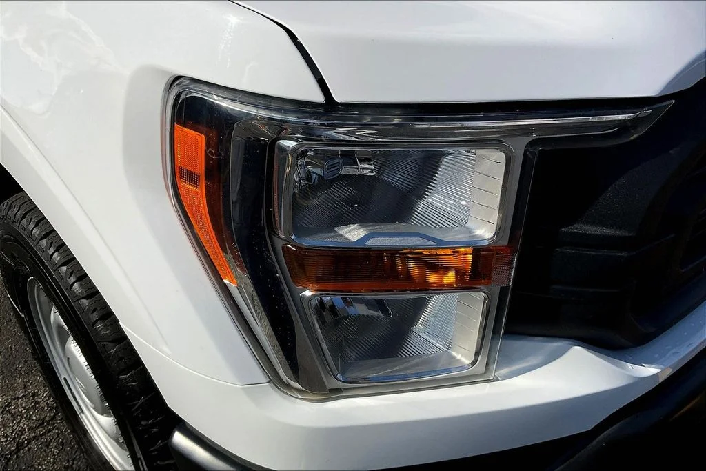 Used 2021 White Ford XL image 26
