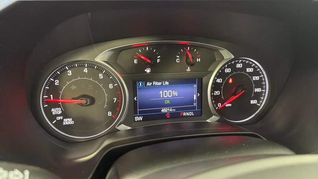 Used 2022 Summit White Chevrolet 2LT image 20