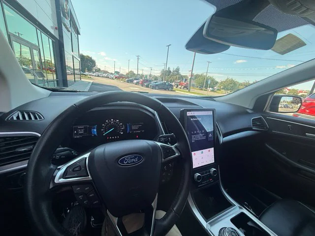 Used 2024 Black Ford SEL image 24
