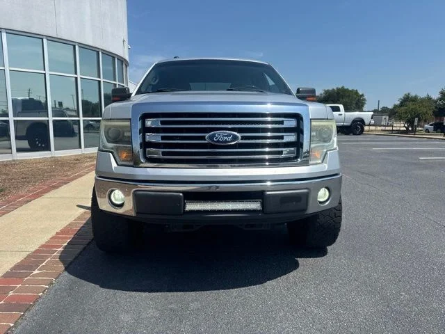 Used 2010 Silver Ford XLT image 3