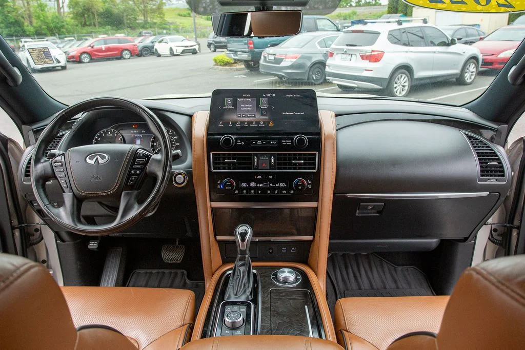 Used 2022 Champagne INFINITI 4WD Sensory image 27