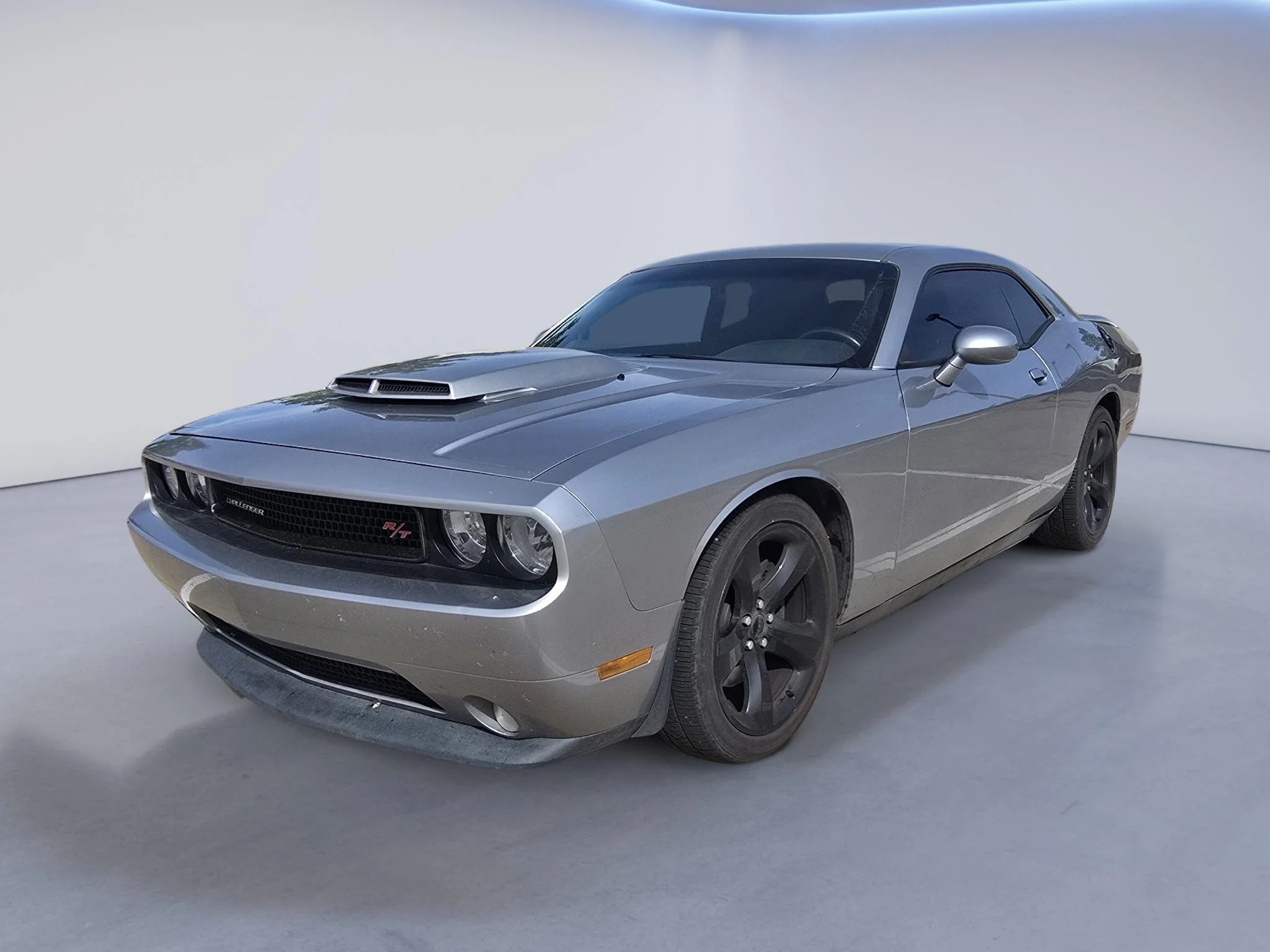 Used 2013 Gray Dodge R/T image 1