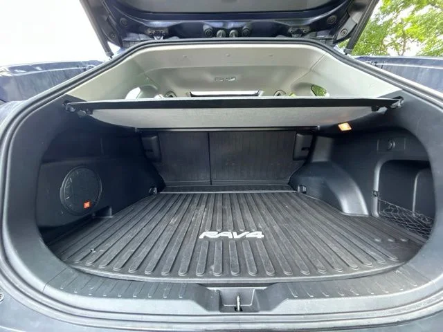 Used 2019  Toyota Limited image 54