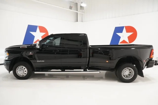 Used 2023 PXJ_Diamond_Black_Crystal_P/C Ram Laramie image 14