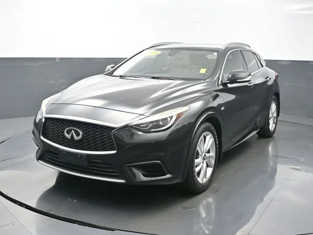2019 INFINITI QX30 Luxury's photo