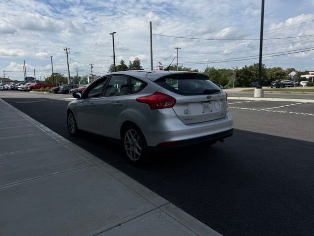 Used 2015 Silver Ford SE image 3