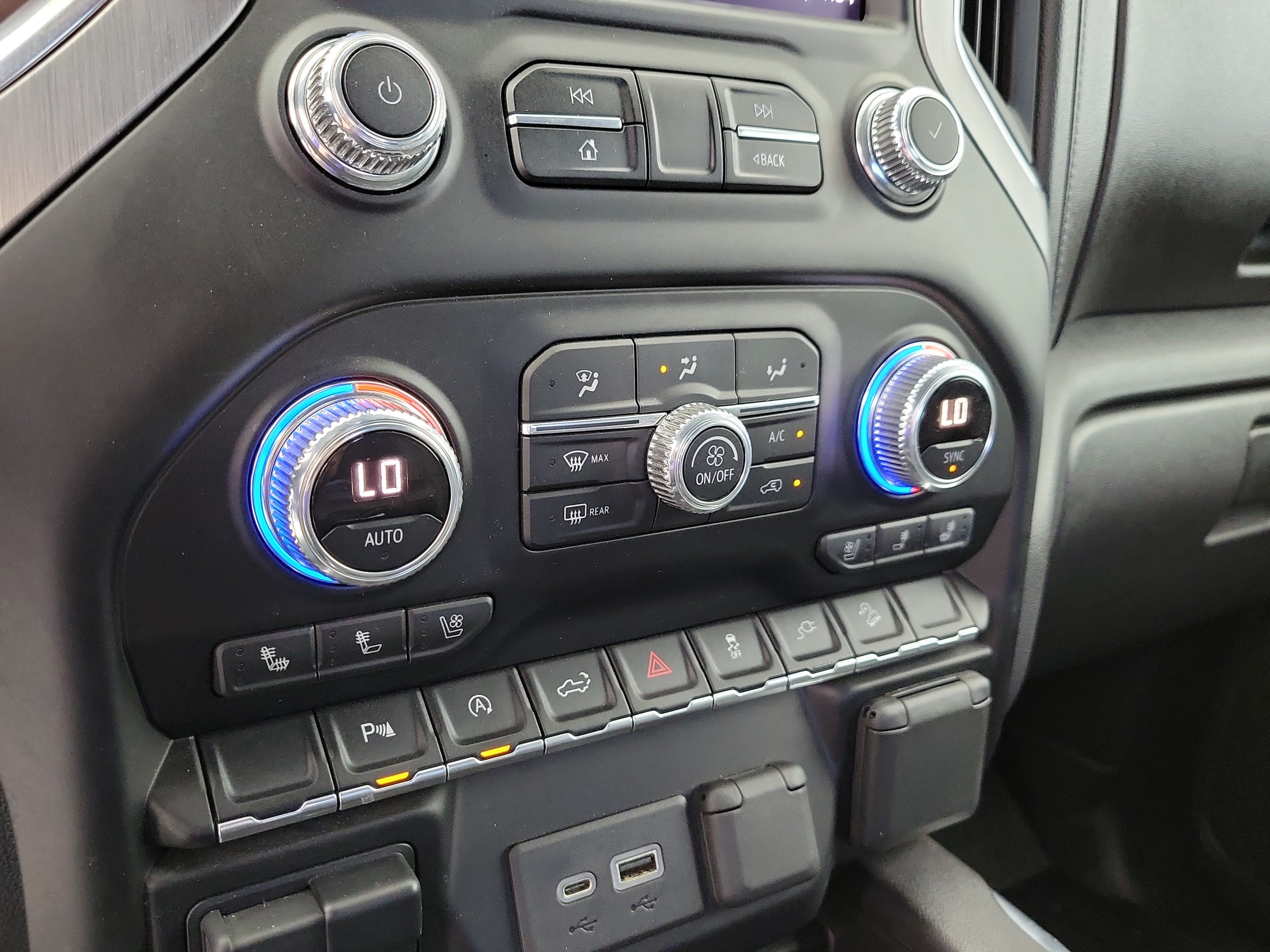 Used 2020 Dark Sky Metallic GMC Denali image 27