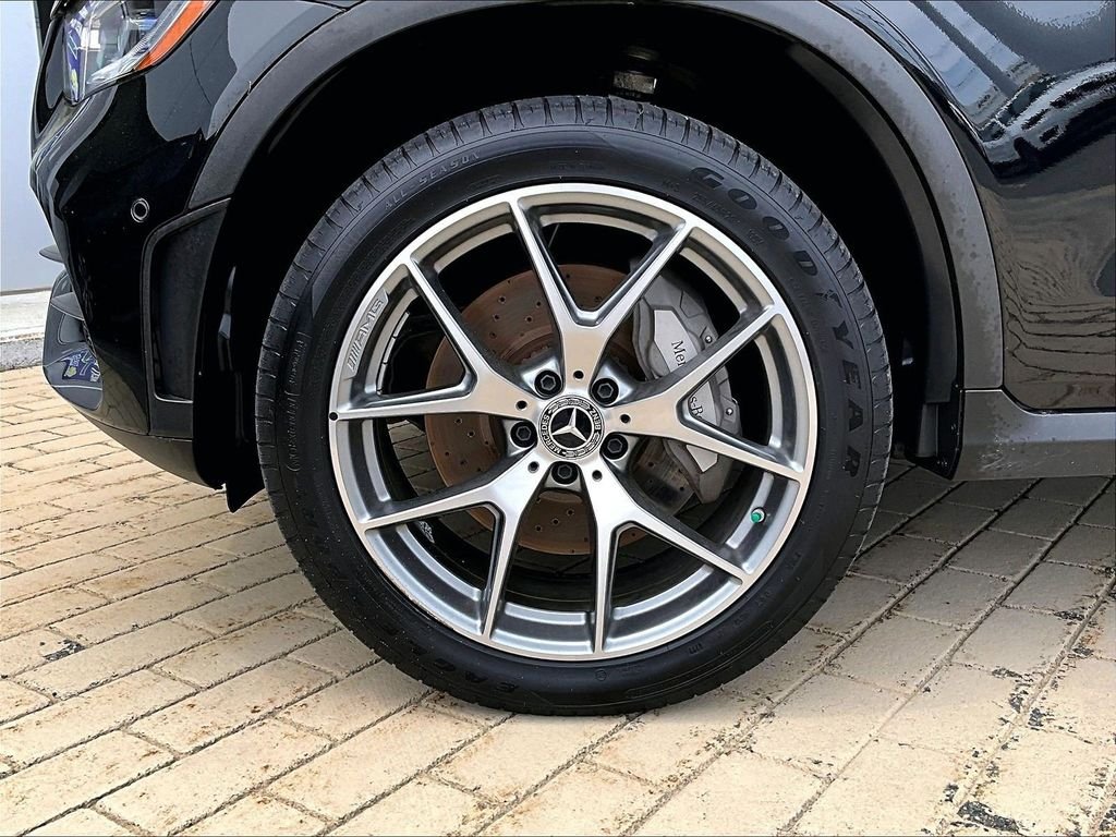 Used 2022 Black Mercedes-Benz GLC 300 image 7