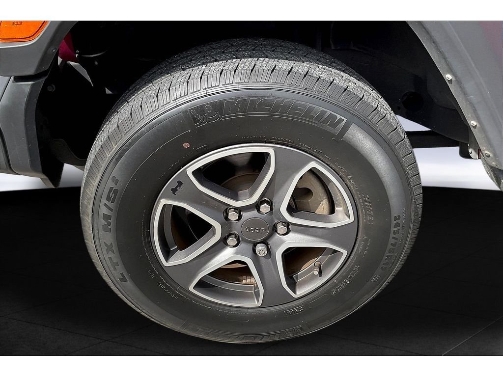 Used 2022 Pink Jeep Sport S image 7