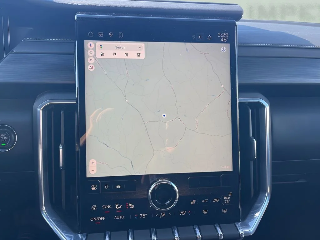 Used 2025 Summit White GMC Elevation image 15