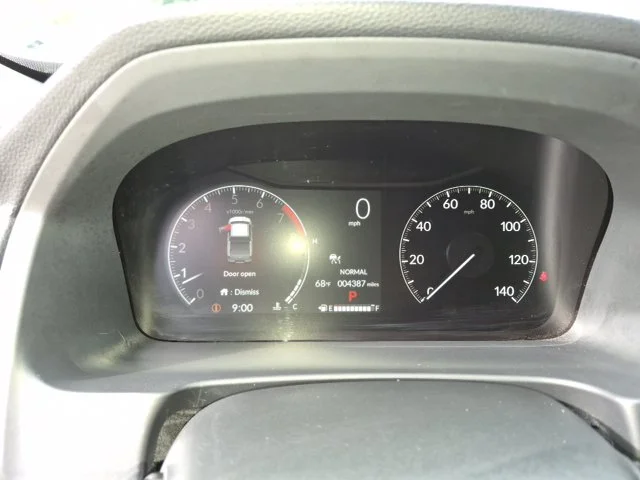 Certified Used 2026 Platinum White Pearl Honda RTL image 25