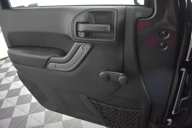2017 Jeep Wrangler Unlimited Sport - Photo 24