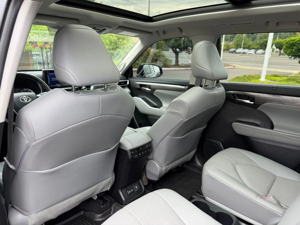 2022 Toyota Highlander Platinum - Photo 32