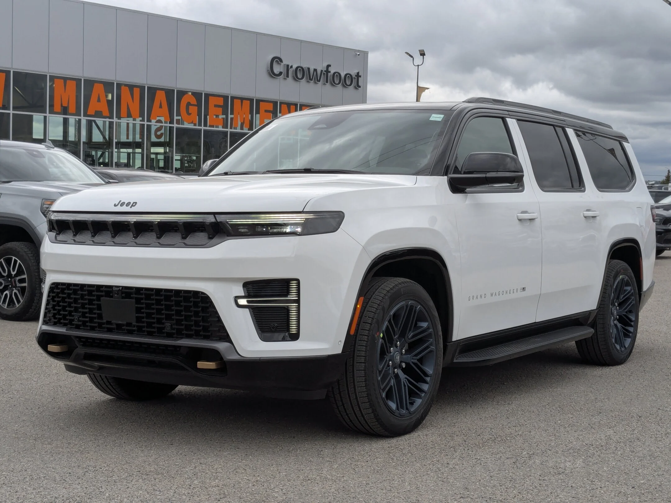 New 2026 White Jeep 85th Anniversary - - McIntosh 19 Spkr Audio - 3 Panel Sunroof - 22 Wheels - Surround View & More! image 3