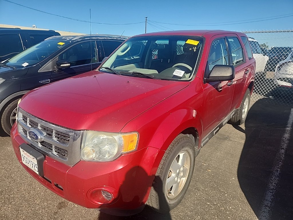 Used 2010 Red Ford XLS image 3