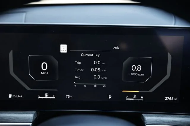 Used 2025 Interstellar Gray Kia EX image 32