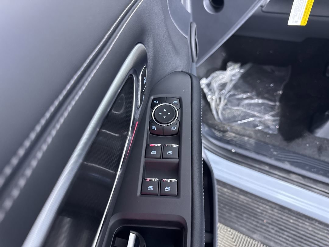 New 2026 Glacier Gray Metallic Tri-Coat Ford Platinum image 14