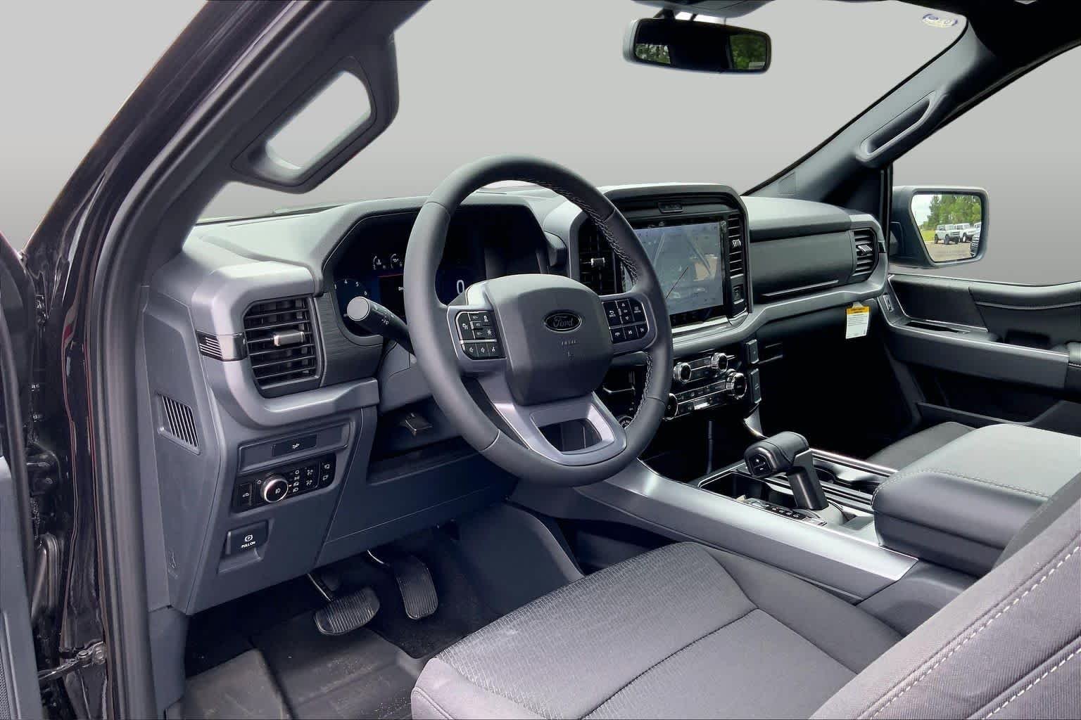 New 2026 Agate Black Metallic Ford XLT image 8