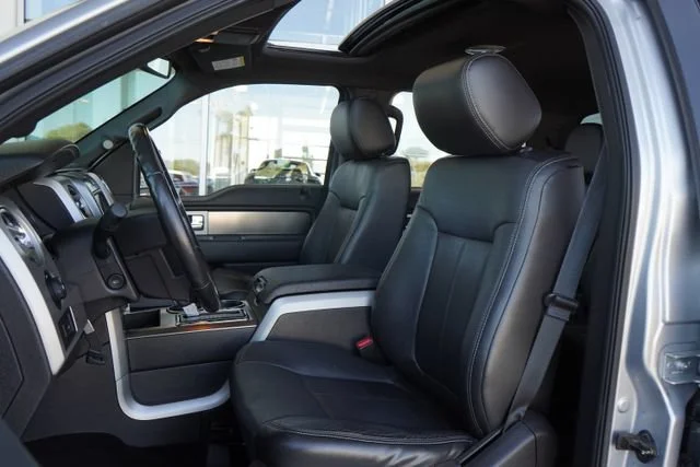 Used 2014  Ford XL image 25