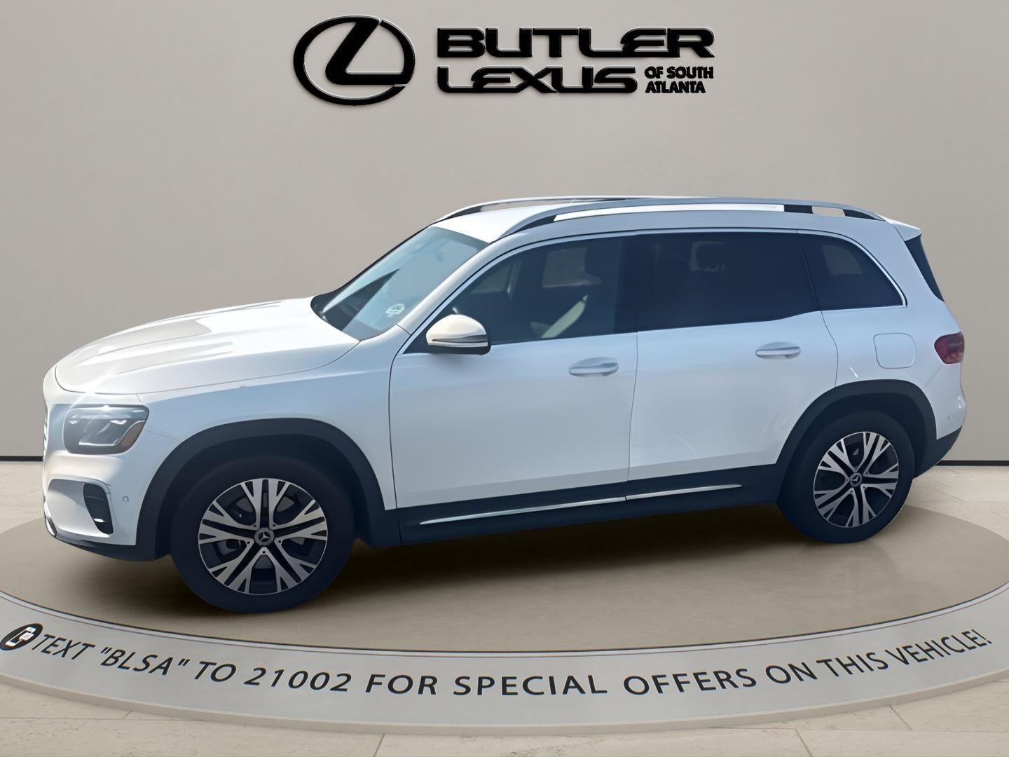Used 2024 Polar White Mercedes-Benz GLB 250 image 1