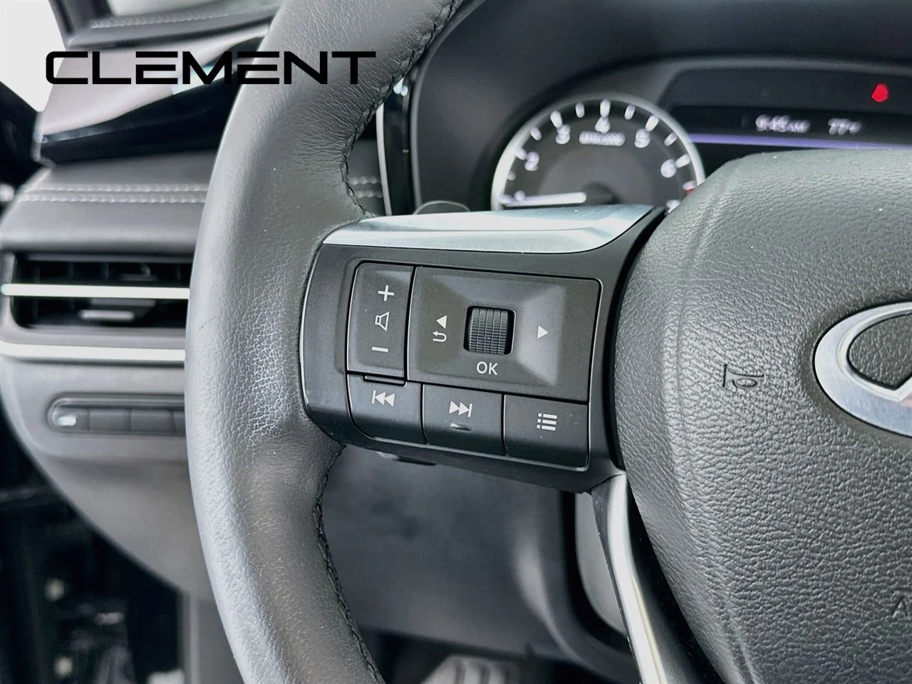 Used 2022 Mineral Black INFINITI PURE image 16