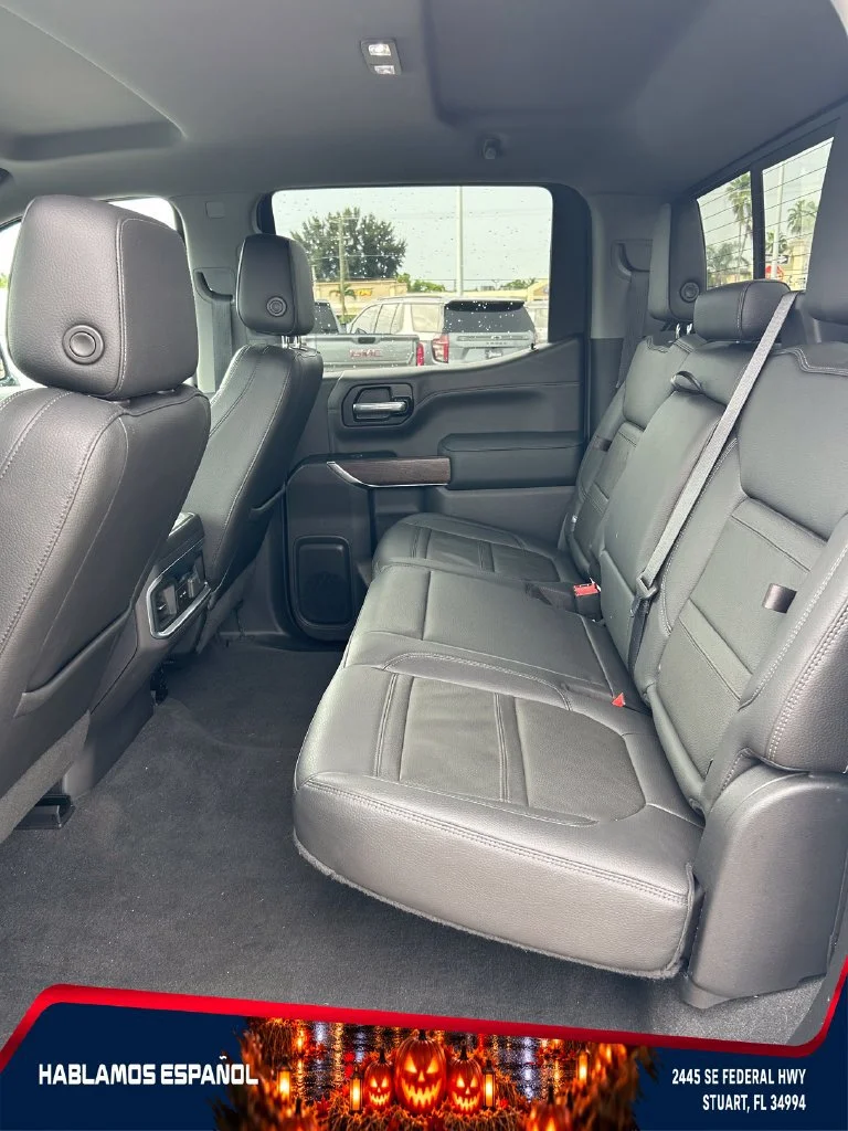 Used 2021 WHITE FROST TRICOAT GMC Denali image 21