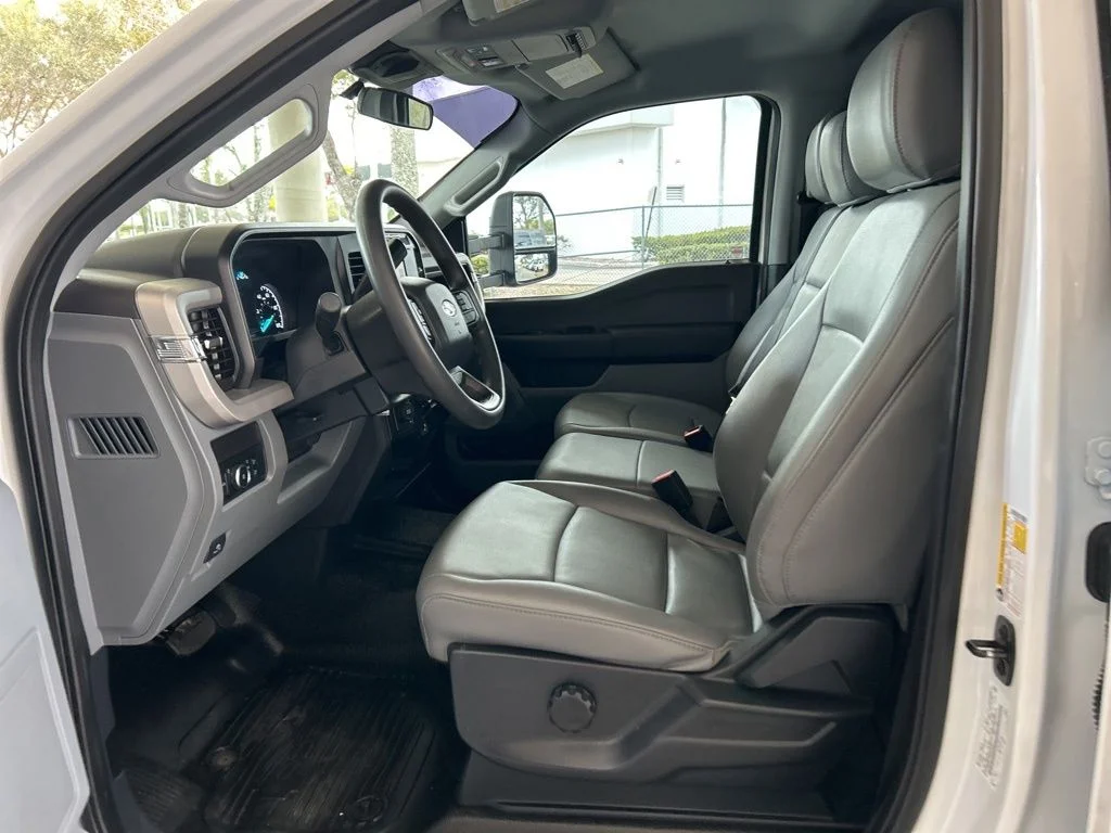 Used 2024 White Ford XL image 5