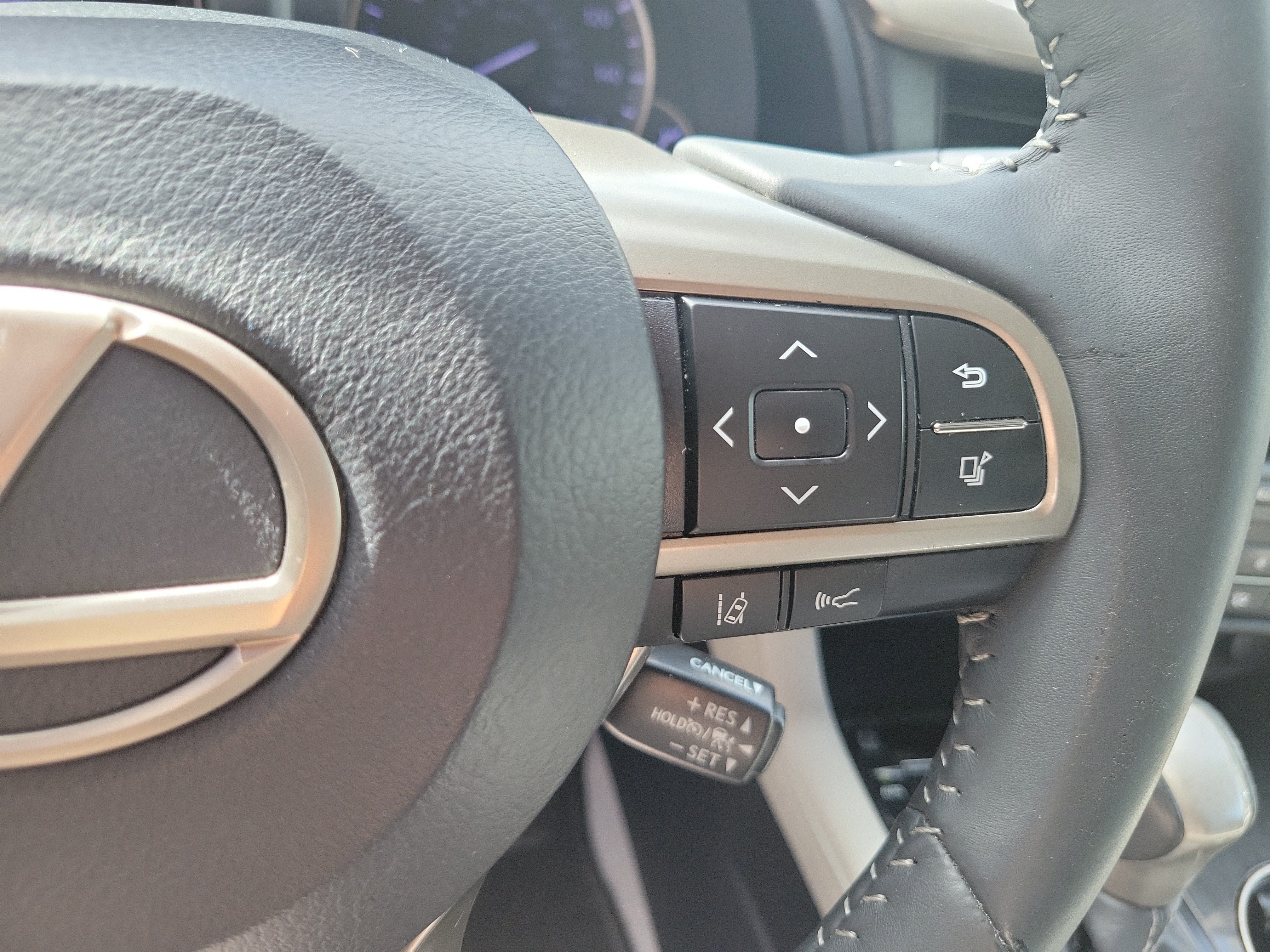 Used 2019 Silver Lexus RX 350 image 28