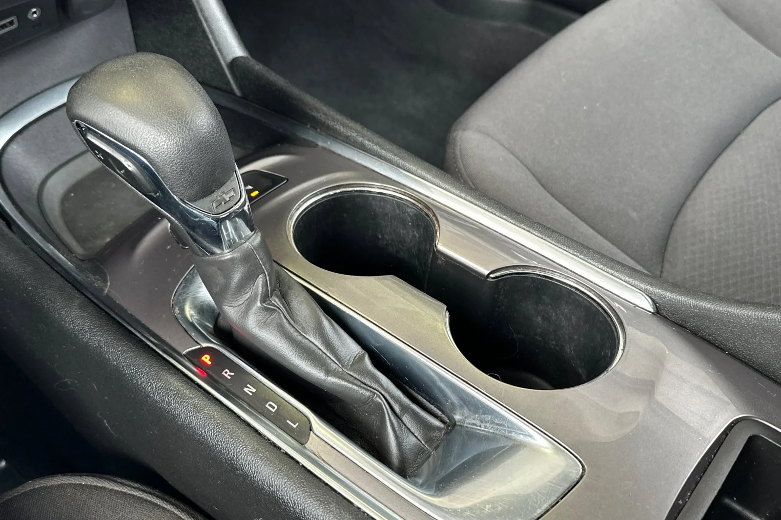 Used 2022 Silver Ice Metallic Chevrolet LS image 20