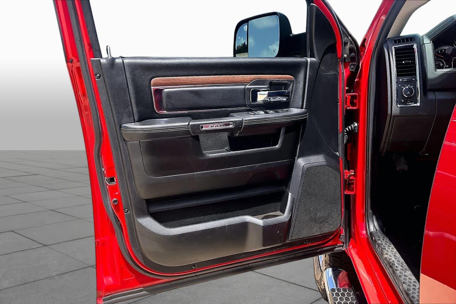 Used 2018 Flame Red Clearcoat Ram Laramie image 22