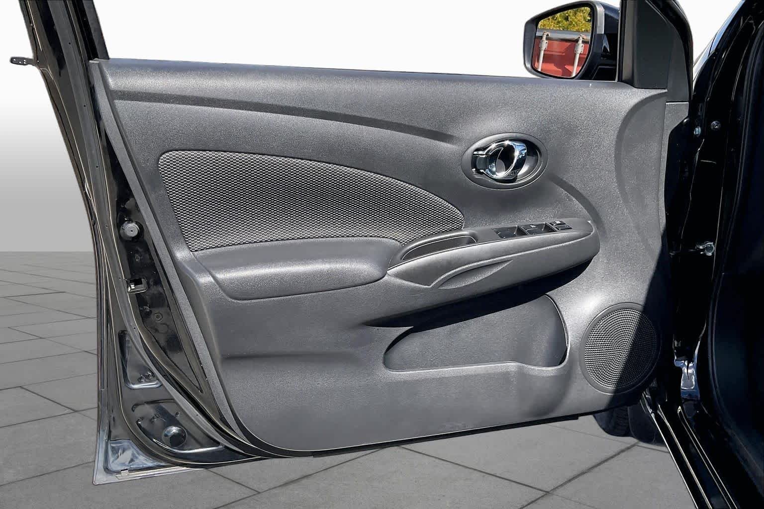 Used 2018 Super Black Nissan SV image 21