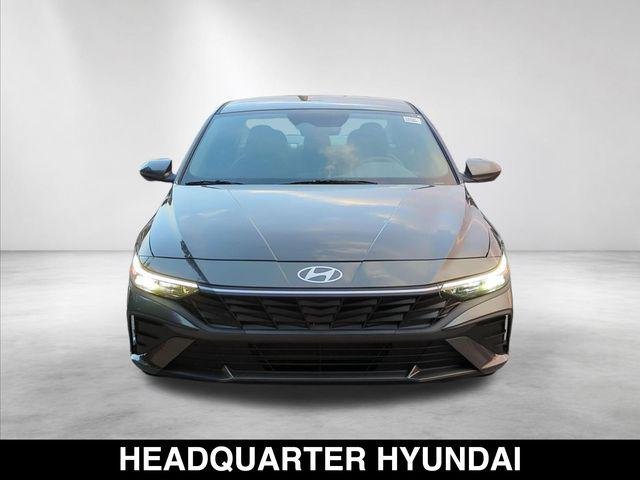 New 2026 Gray Hyundai SE image 2