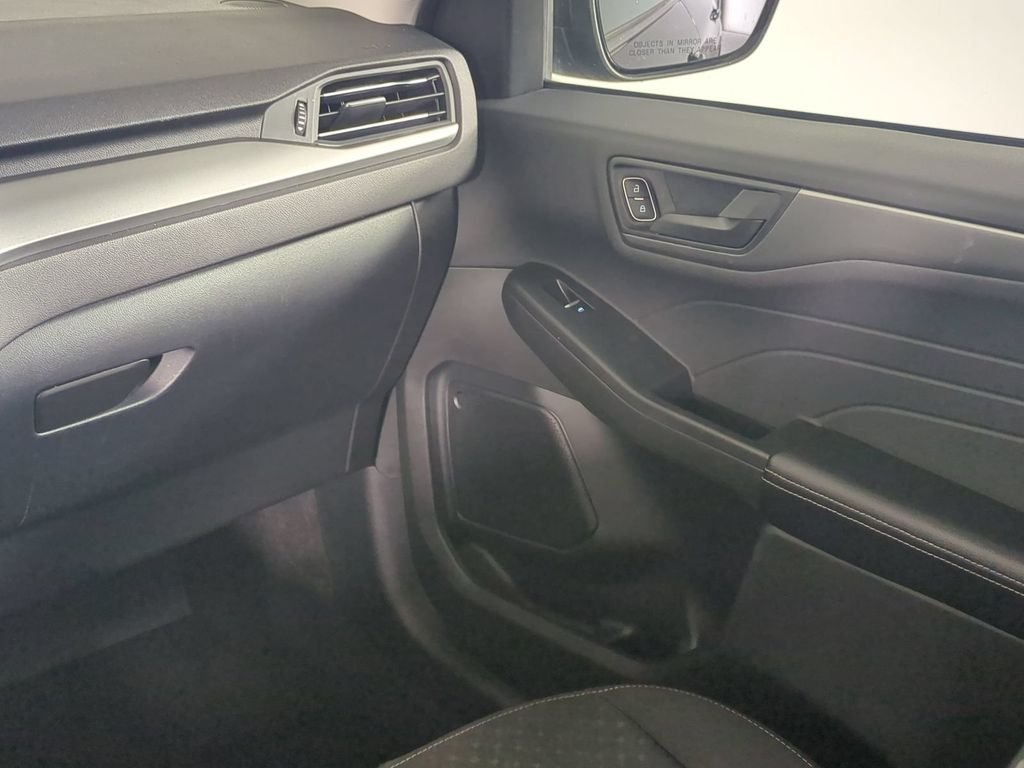 Used 2025 Black Ford Active image 19