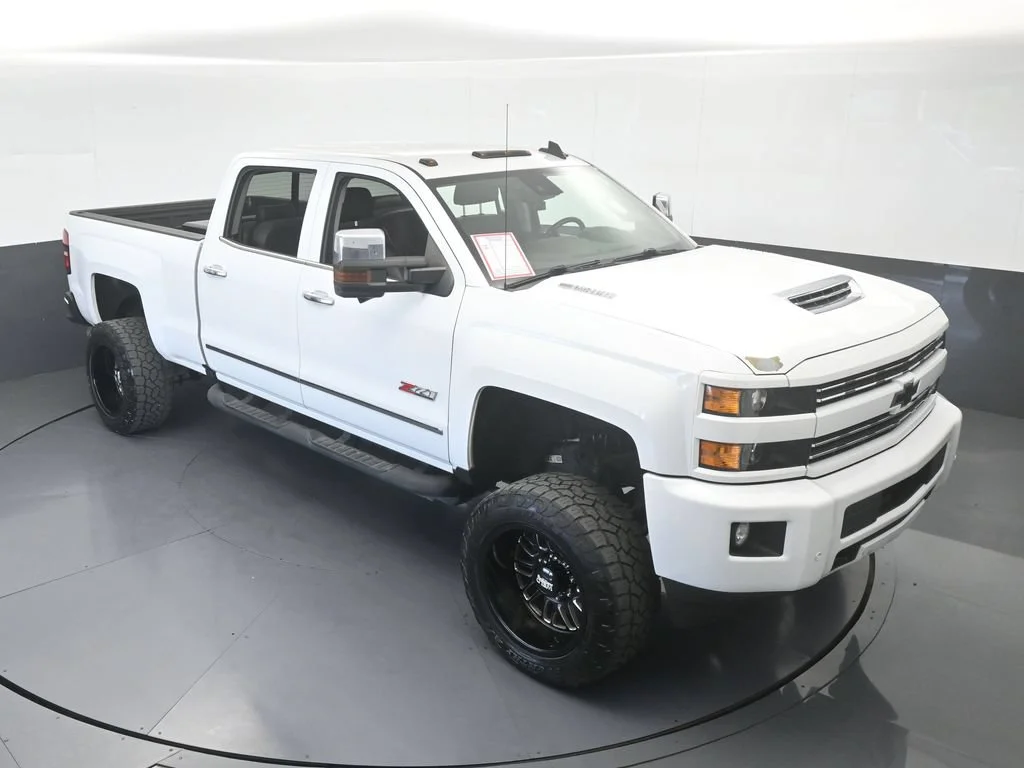 Used 2018 Summit White Chevrolet LTZ image 62