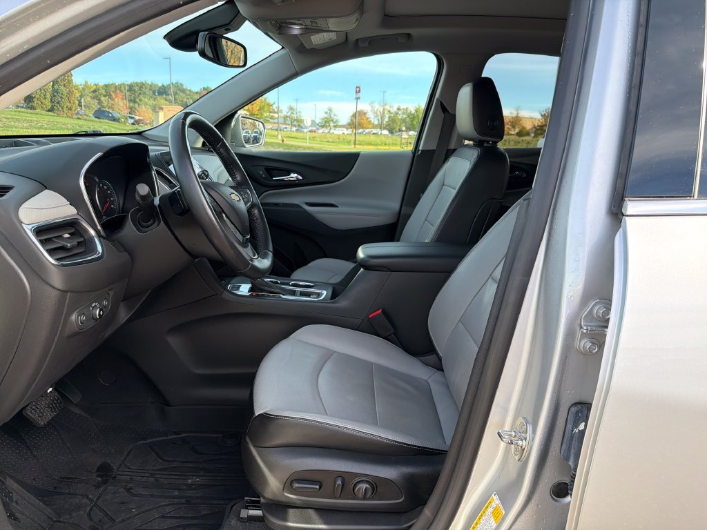 Certified Used 2020 SILVER ICE METALLIC Chevrolet Premier image 9