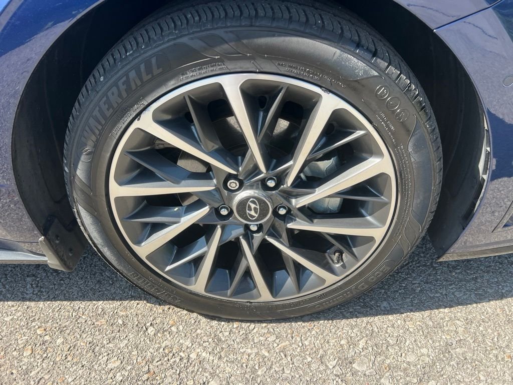 Used 2020 Blue Hyundai Limited image 3