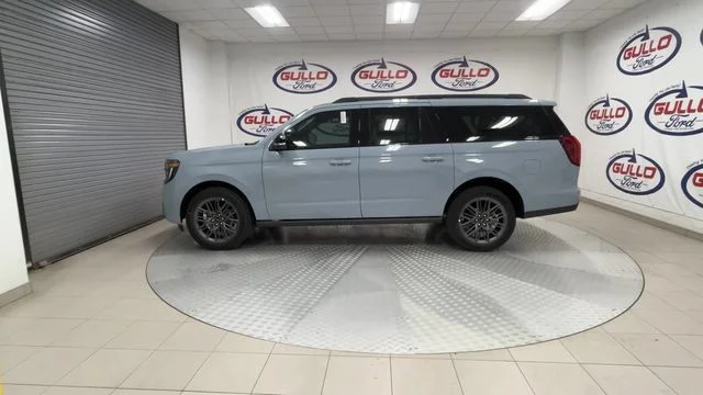 New 2027 Glacier Gray Metallic Tri-Coat Ford Platinum image 8