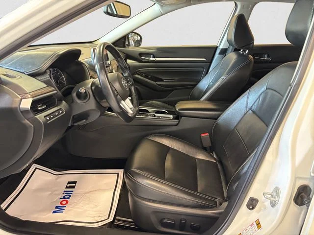 Used 2020 Pearl White Tricoat Nissan 2.5 SL image 9
