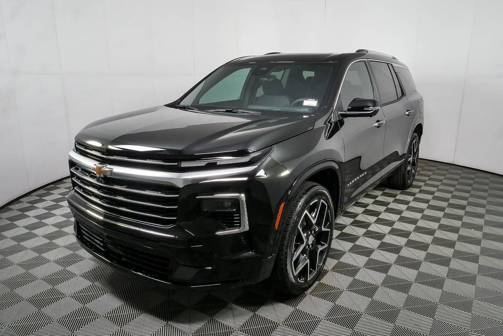 New 2026 Mosaic Black Metallic Chevrolet High Country image 28