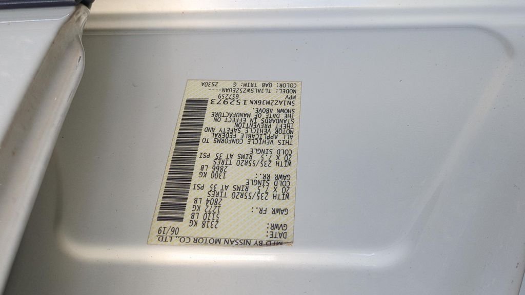 Used 2019 White Nissan Platinum image 25
