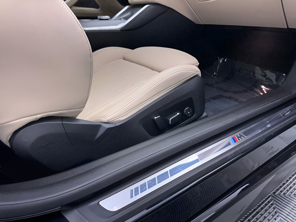 Used 2026 Black Sapphire Metallic BMW 430i xDrive image 30