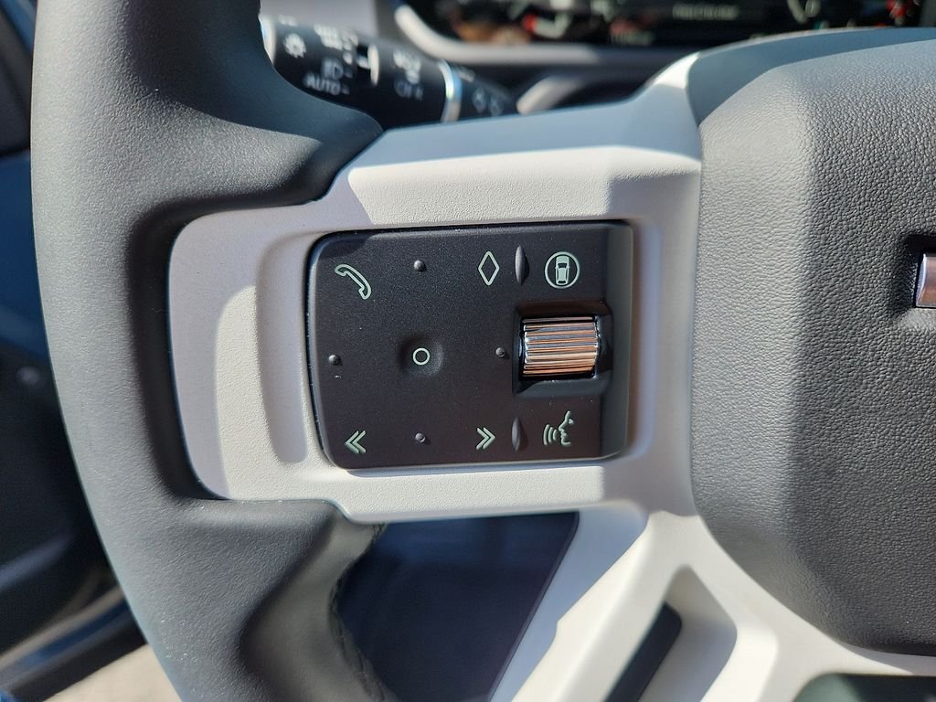 2025 Land Rover Defender S - Photo 22