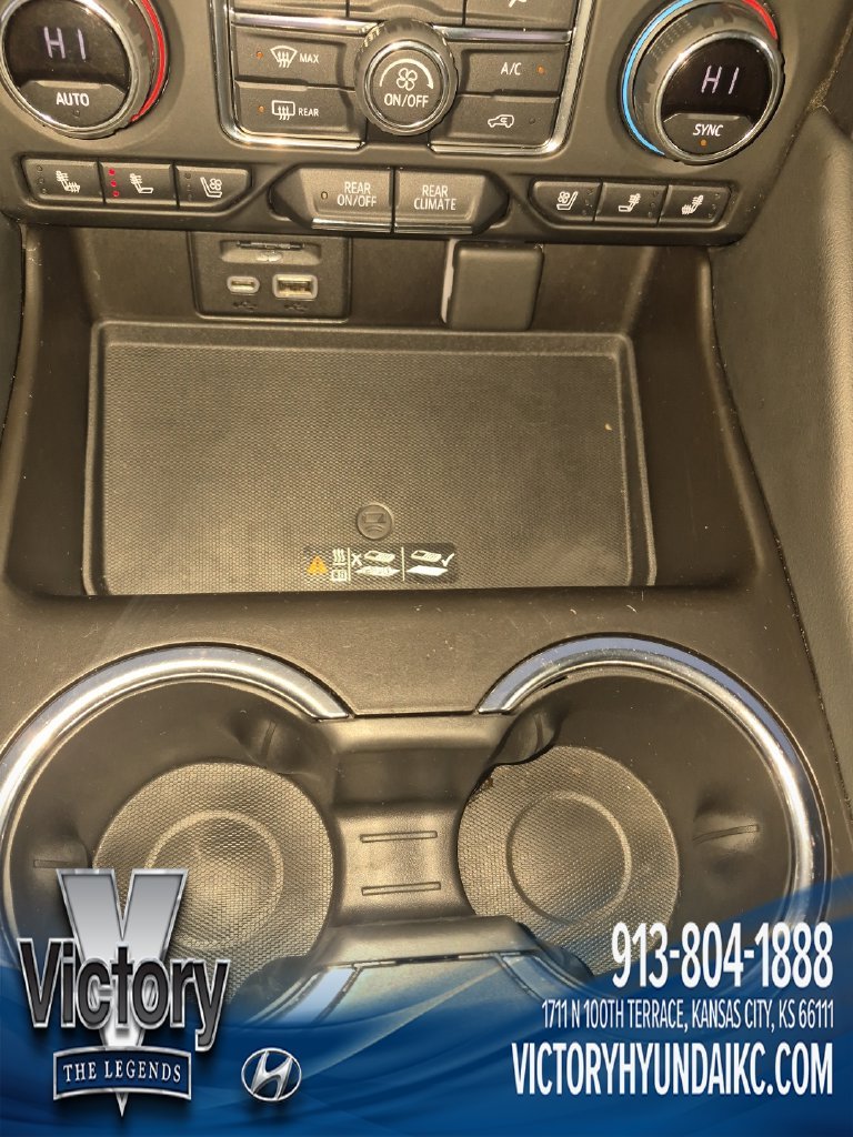 Used 2021 Black Chevrolet High Country image 31