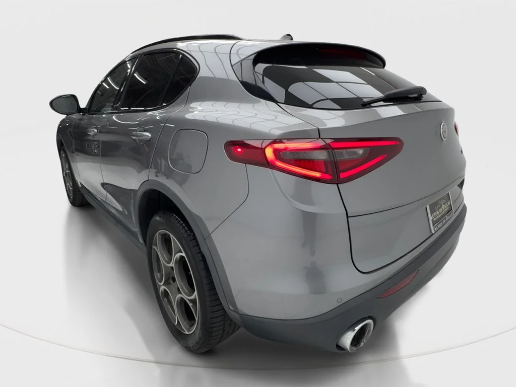 Used 2021 Gray Alfa Romeo CAM,PANO,BLIND SPOT,20" WHLS image 10