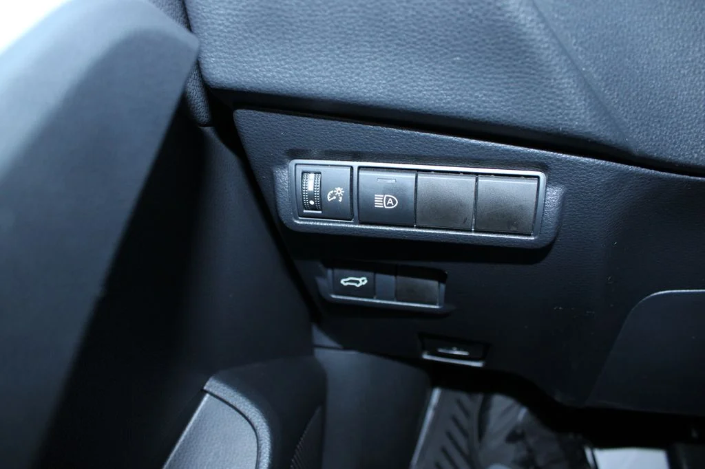Used 2023 Silver Toyota XLE image 36