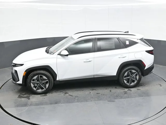 New 2026 White Hyundai SEL image 12