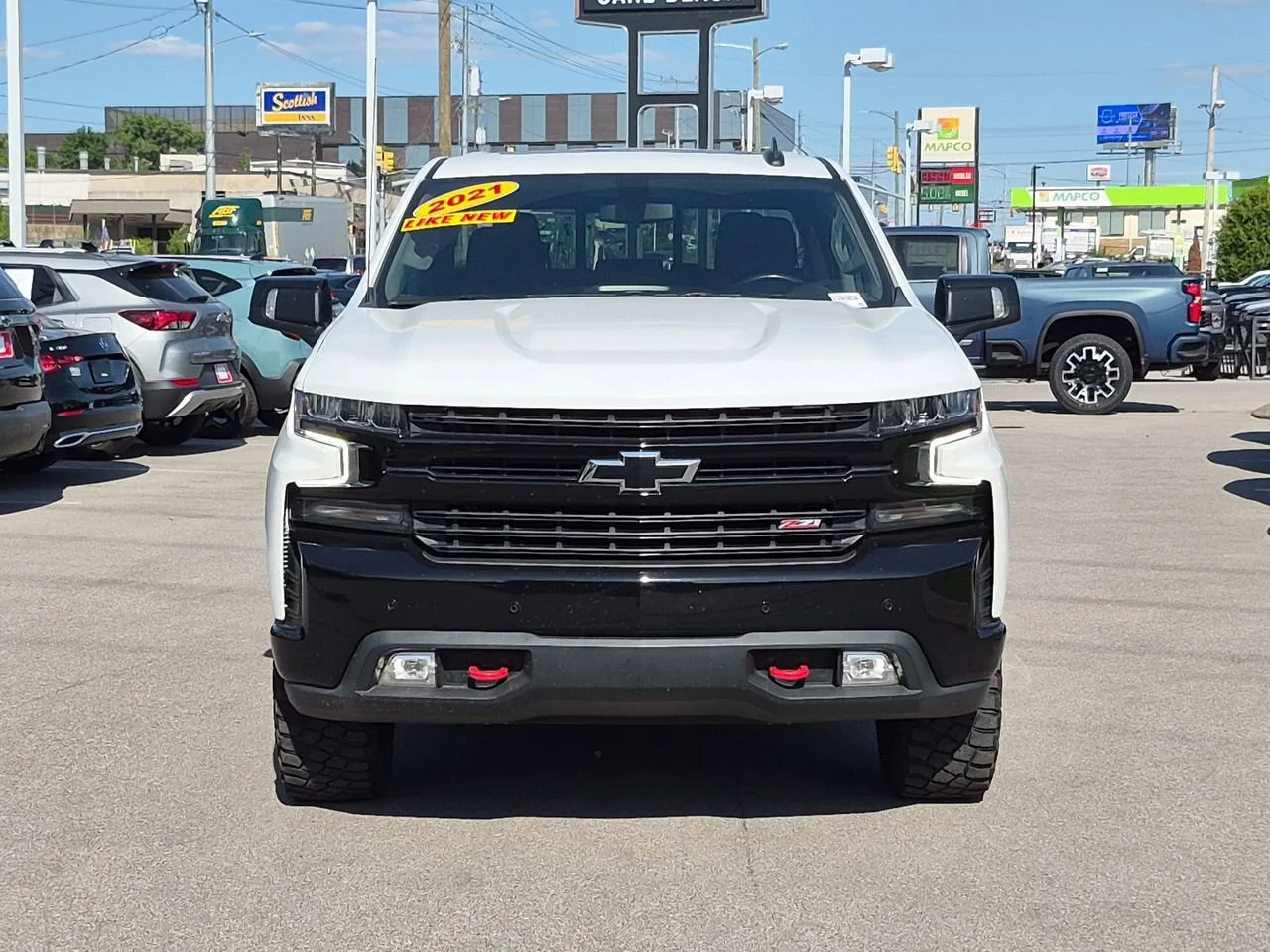 Used 2021 SUMMIT WHITE Chevrolet LT Trail Boss image 3