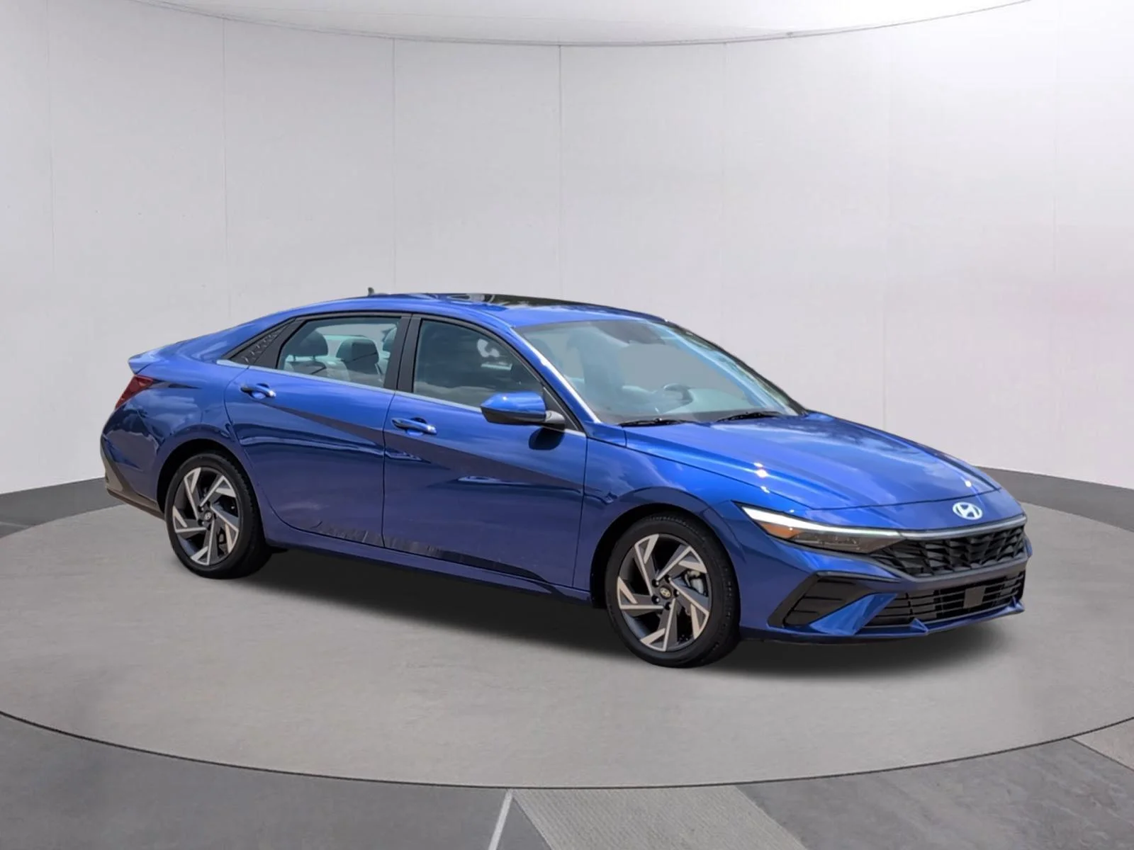 Used 2025 Intense Blue Hyundai SEL Convenience image 8
